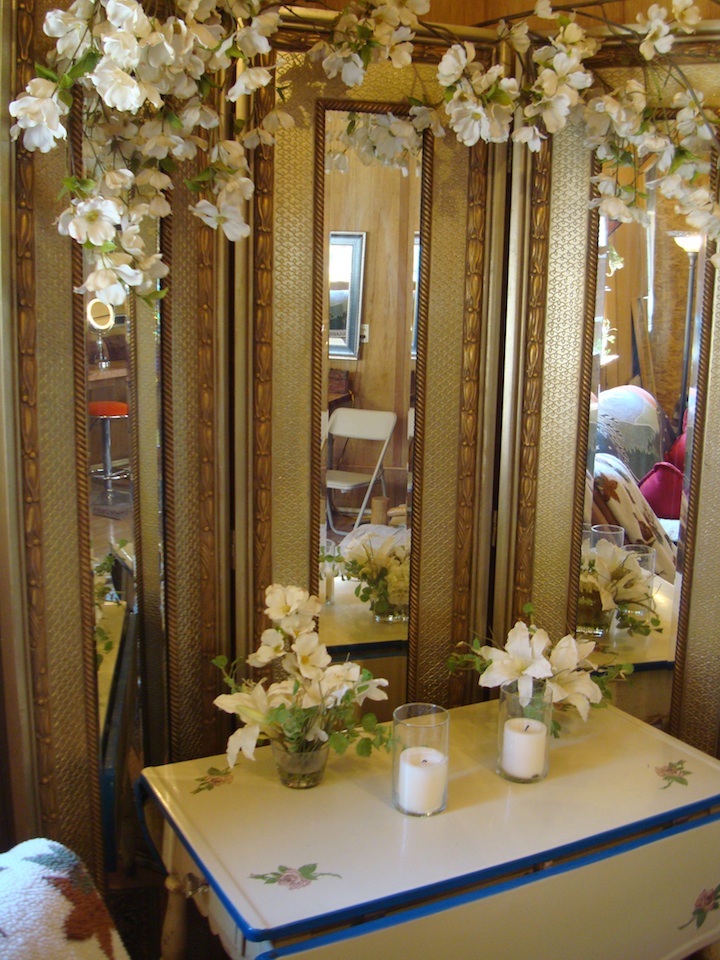 bridal_mirror